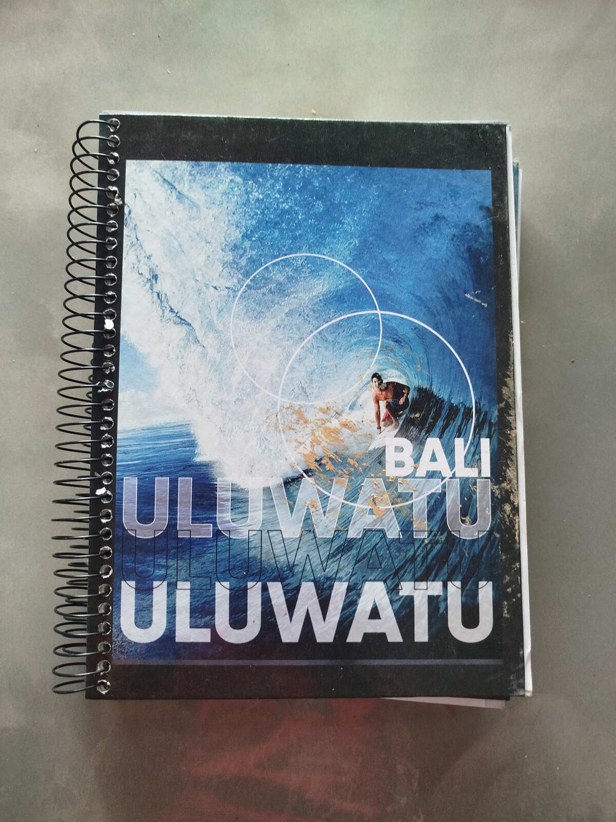 Caderno 10 matérias menino 200 folhas